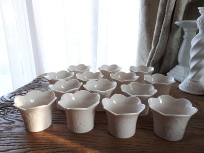 Balti porcelāna svečturi tējas svecēm